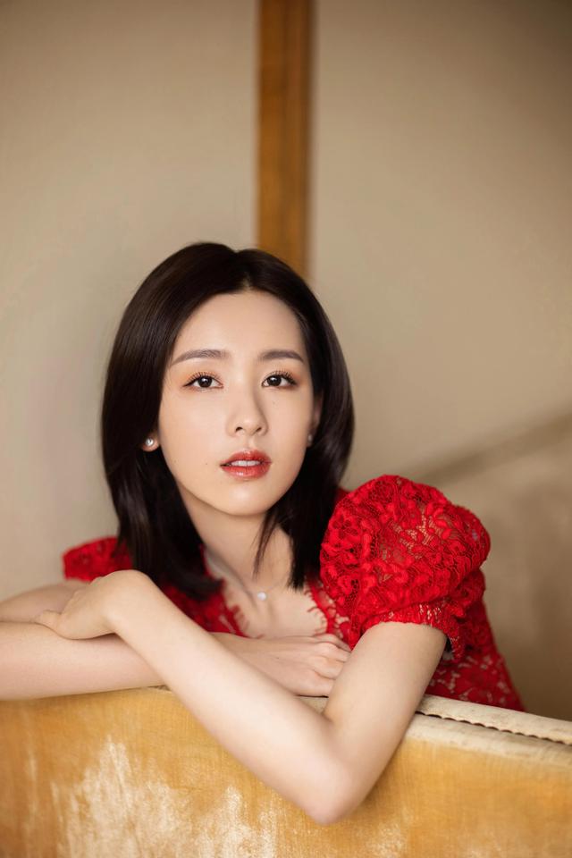 五位女星養眼美圖欣賞，個個美若天仙，你最喜歡誰呢？