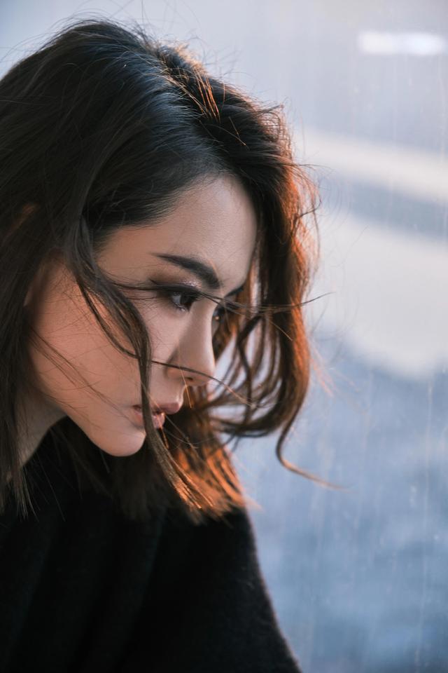 八位美女寫真，風姿綽約小天仙，驚鴻一瞥清流溪，有你喜歡的嗎？
