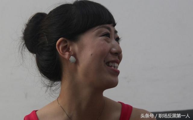 四川獨(dú)腿女孩：被網(wǎng)友稱“東方維納斯”，收到1萬多封情書仍獨(dú)身