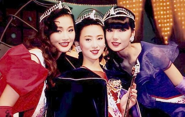 7位“一脫成名”的女星，有人成一線有人嫁豪門，有人成“癲王”