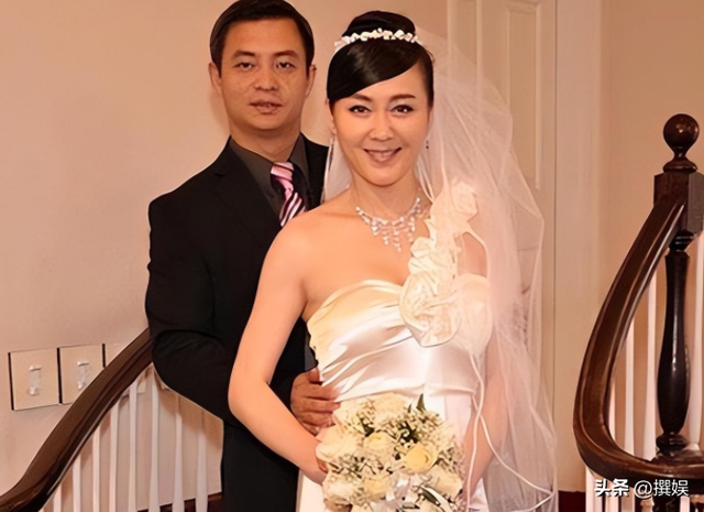 李琳：被前夫的謊言傷害，再嫁二婚小丈夫，10年婚姻幸福中有遺憾