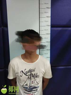 強(qiáng)殲美女(色膽包天文昌一男子借酒勁搭訕美女，將其拖進(jìn)出租屋二樓強(qiáng)奸)
