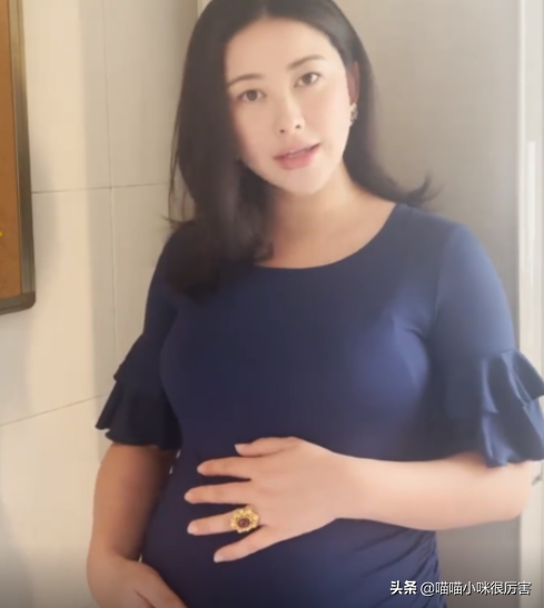 被譽為中國第一美女，與法拉利總裁談戀愛，朱珠到底靠什么？