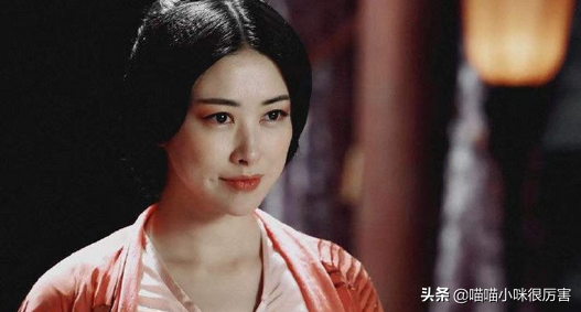 被譽為中國第一美女，與法拉利總裁談戀愛，朱珠到底靠什么？