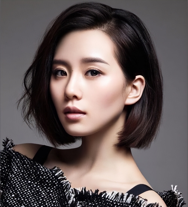 給國內“10大美女演員”排名，林志玲僅第6，迪麗熱巴高居第3