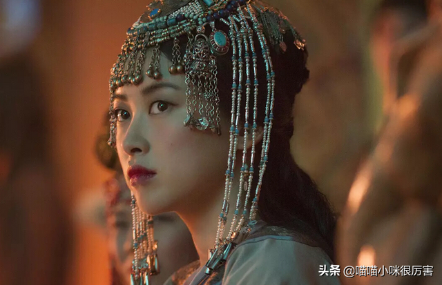被譽為中國第一美女，與法拉利總裁談戀愛，朱珠到底靠什么？