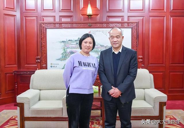 周國(guó)紅護(hù)士：抗疫歸來卻患癌癥，化療時(shí)以淚洗面，仍決定捐獻(xiàn)器官