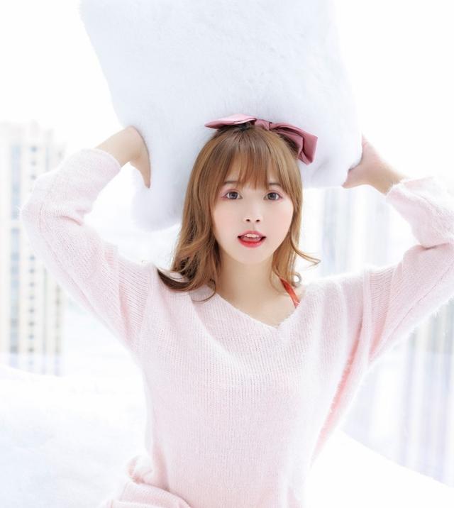 甜美好看的可愛美女