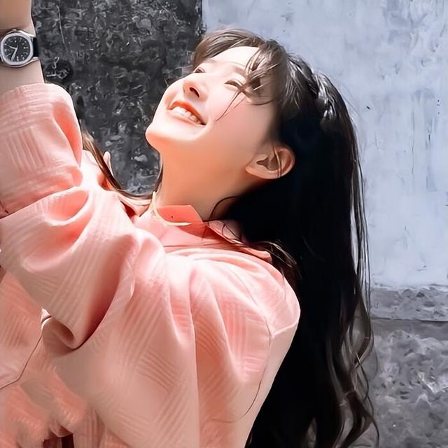 給國內“10大美女演員”排名，林志玲僅第6，迪麗熱巴高居第3