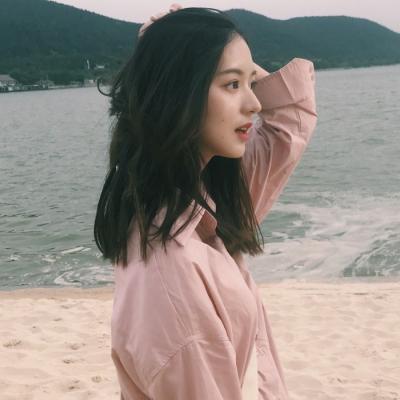 氣質女生海邊微信頭像獨一無二