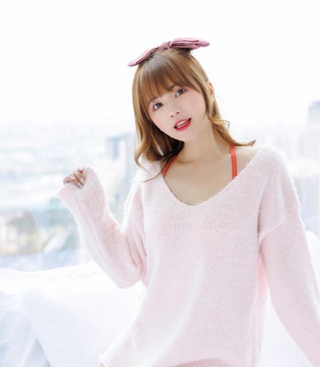 甜美好看的可愛美女