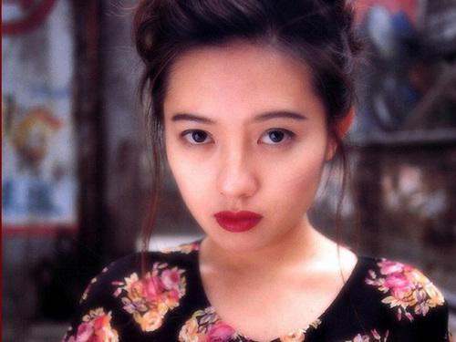 悲哀的李麗珍:出道10年卻無奈靠一脫爆紅,還被閨蜜插刀前程盡毀