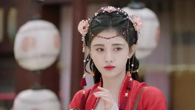 內娛“四千年美女”，夠夠了