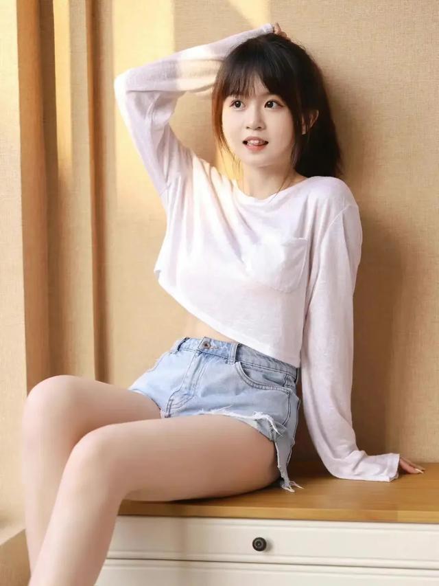 美女寫真圖片，秀色空絕世，馨香為誰傳？