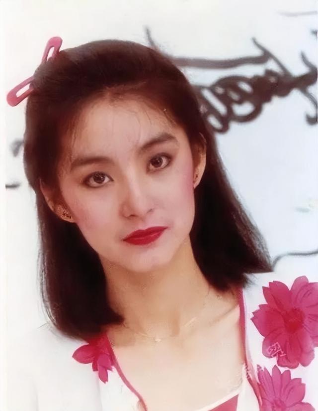 給國內“10大美女演員”排名，林志玲僅第6，迪麗熱巴高居第3