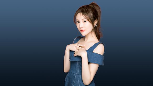 高清桌面美女圖片