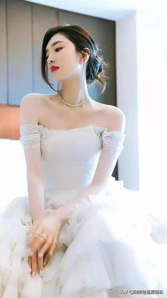 20名美女著白裙，真的不一般