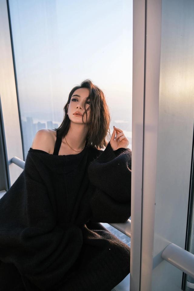 八位美女寫真，風姿綽約小天仙，驚鴻一瞥清流溪，有你喜歡的嗎？