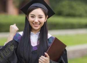 北京女孩征婚(奇葩的女子，北京碩士女征婚，男方必須是孤兒)
