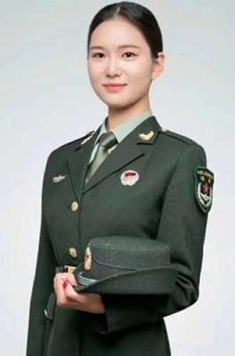穿越到男子軍校的女人(重生軍旅高干文，你想像不到的生活)
