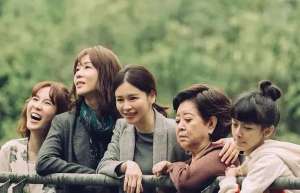 兩個(gè)女人電影(電影《孤味》一個(gè)男人過(guò)世后，留下了兩個(gè)女人和四個(gè)女兒的故事)