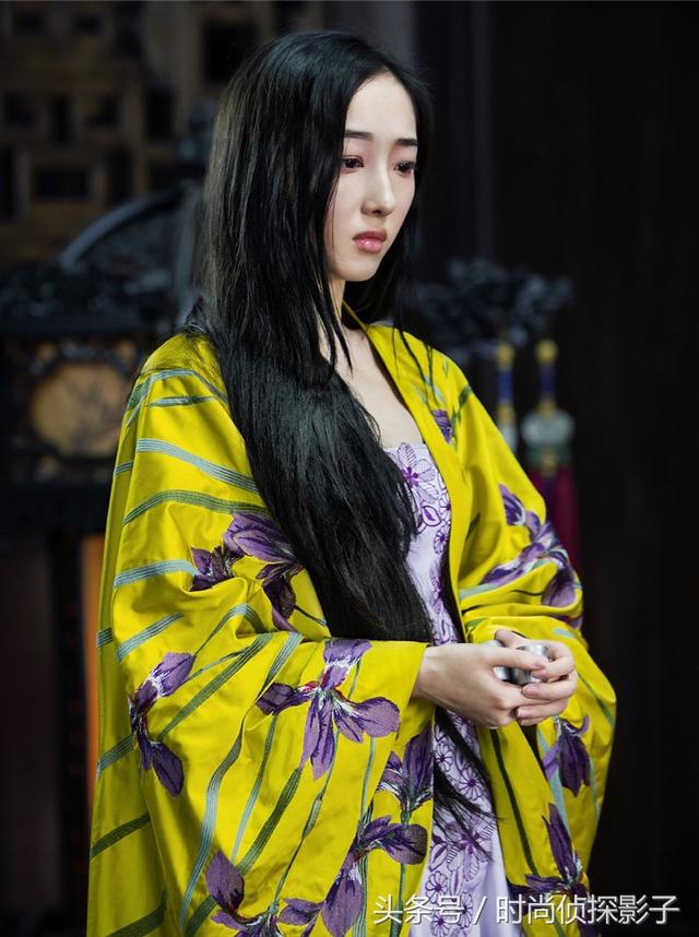 古裝黃裙美人，楊冪最貴氣、娜扎最可人、蔣夢婕美的讓人心醉