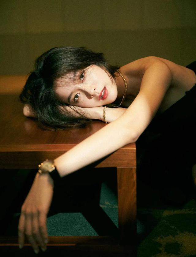 八位美女寫真，風姿綽約小天仙，驚鴻一瞥清流溪，有你喜歡的嗎？