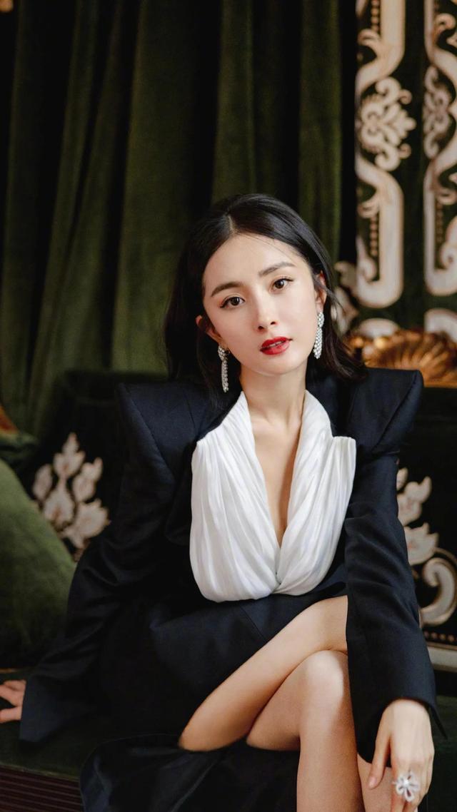 八位美女寫真，風姿綽約小天仙，驚鴻一瞥清流溪，有你喜歡的嗎？