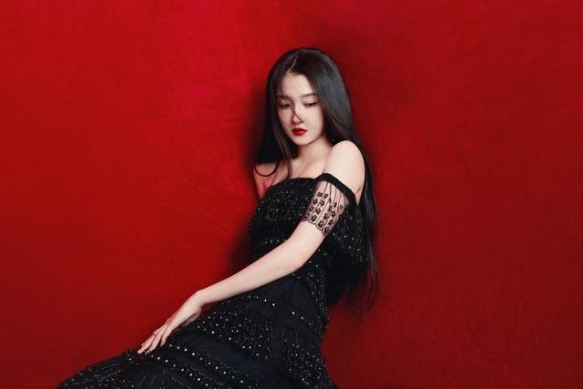 八位美女寫真，風姿綽約小天仙，驚鴻一瞥清流溪，有你喜歡的嗎？