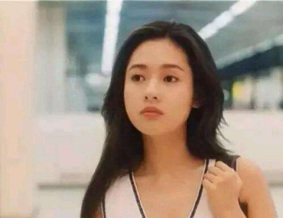 悲哀的李麗珍:出道10年卻無奈靠一脫爆紅,還被閨蜜插刀前程盡毀