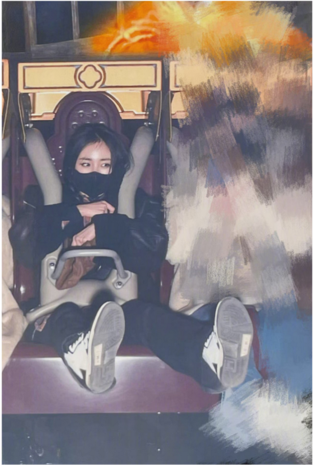 楊冪私服造型更搶眼!穿皮質大衣氣場全開,演繹酷蓋女孩大爆火