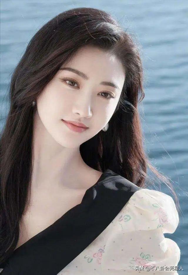 北電最美十大?；?，劉亦菲排第三，楊冪未入前五