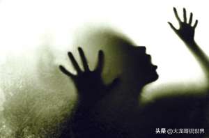 女人強奸(巴基斯坦發生惡性案件，女子晚上去公園散步，慘遭兩男子強奸)
