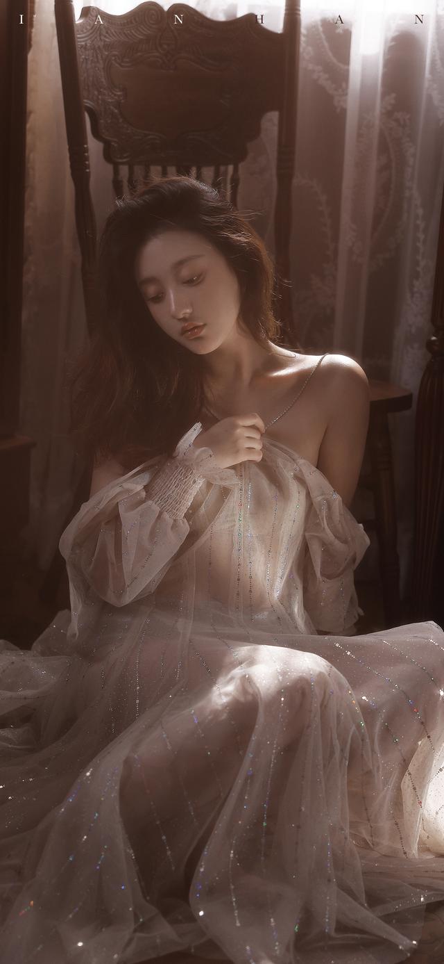 高清美女壁紙｜因?yàn)槟悖业男呐K總是忙個(gè)不停