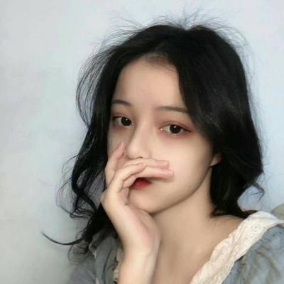 最新微信頭像女生傷感憂郁