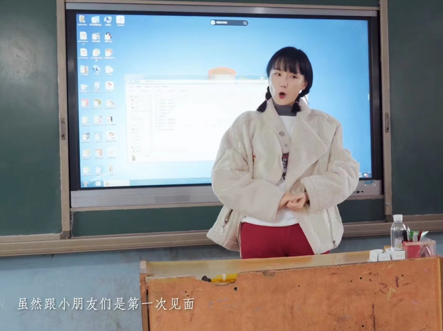 風云榜紅毯生圖：副乳、排骨胸、高開叉走光，露得越多越尷尬