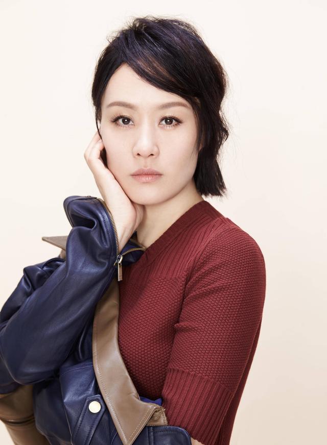 8位加入外籍的內地女星:有人離婚有人喪夫,有人國內掙錢國外花