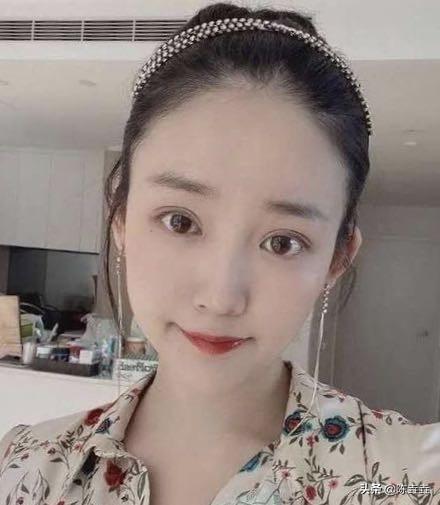 綠地事件女主婚內出軌懷孕：物質富養的女孩究竟有多傻？