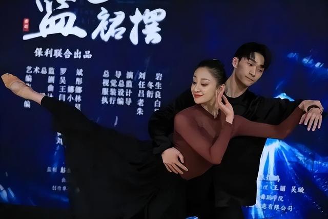 15年過去了，那個摔成終身殘疾、讓張藝謀愧疚一生的女人還好嗎？
