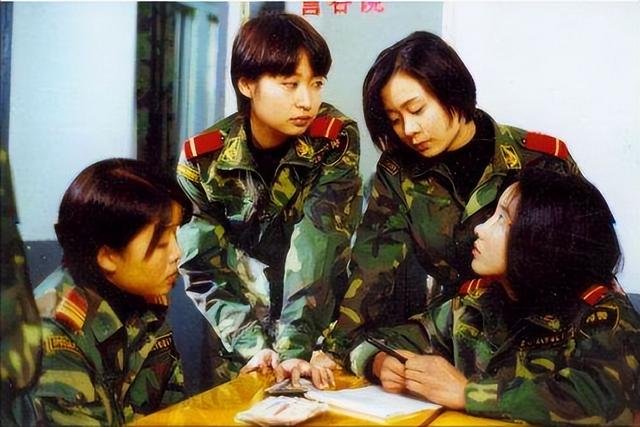 中國第一女警雷敏:17歲破格錄取成為女特警,大校軍銜卻嫁給保安