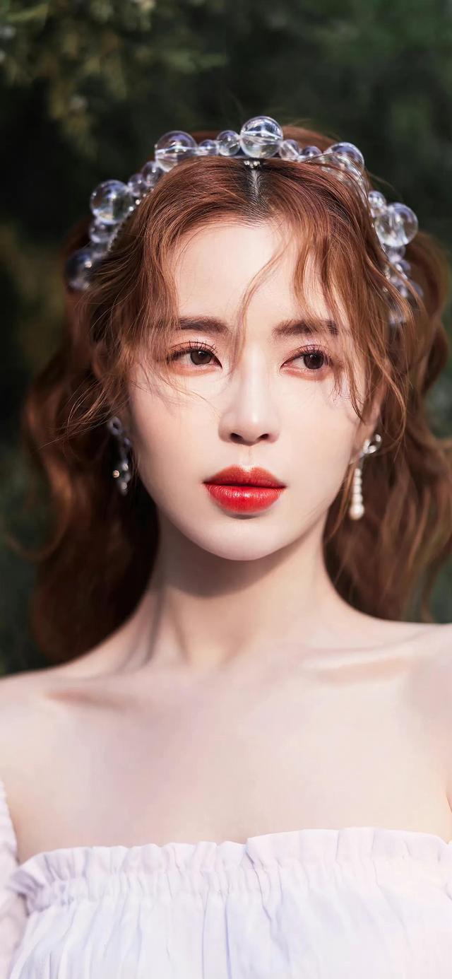 美女姐姐壁紙，身材真不錯