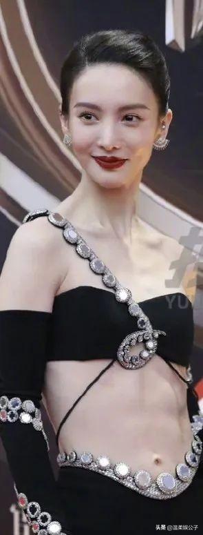 劉亦菲到底算不算中國第一美女?看看她和范冰冰的合照你就有答案