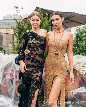 街拍大胸美女(國外模特仗著好身材太浮夸了最新的街拍尺度讓人忍不住捂眼睛)