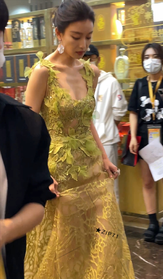 金雞獎(jiǎng)4大氣質(zhì)女神:文詠珊美艷絕倫、曾黎又御又颯、倪妮排骨胸
