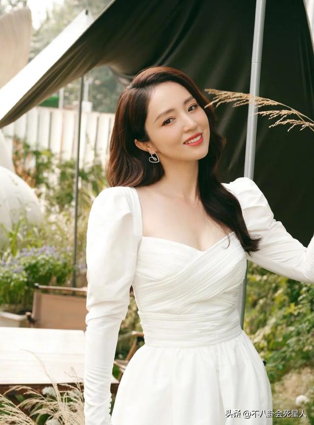 北電最美十大?；ǎ瑒⒁喾婆诺谌?，楊冪未入前五