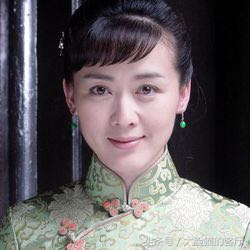 出演《趟過男人河的女人》山杏獲獎，曾經出書，丈夫是體操名將