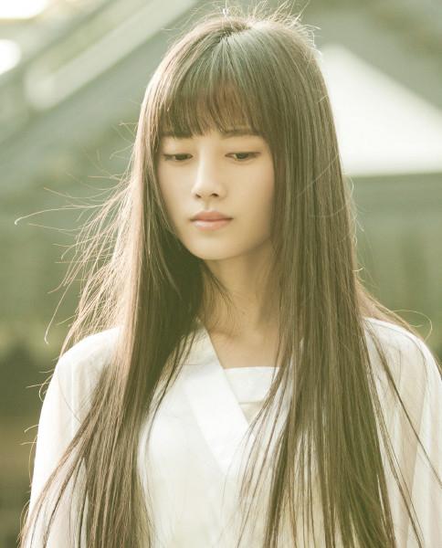 四千年美女鞠婧祎，美得與眾不同