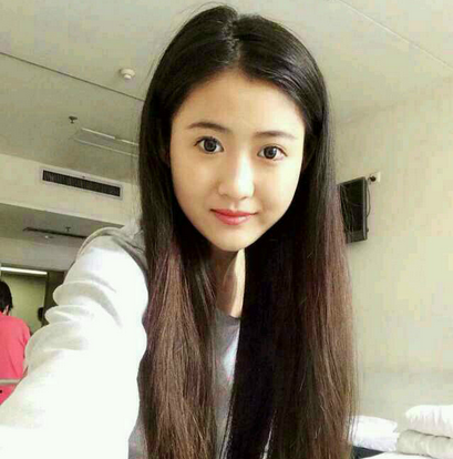 臨終前她流著淚與韓紅唱完生命中最后一首歌，只為感恩自己的父親