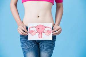 女人的身體(女人患上婦科腫瘤，身體可能亮起5個“紅燈”，發現1個及時就醫)