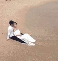 我男人的女人(《十大段子1121》我是男人，但你不是我的女人，我憑啥幫你？)